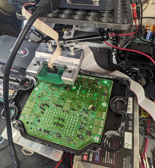 reprogrammation d'un calculateur d'une machine agricole